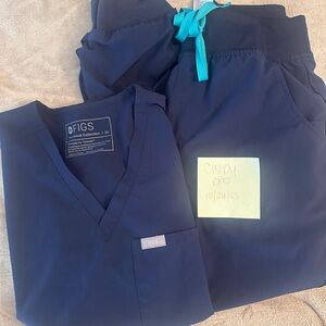 Figs XS navy set EUC